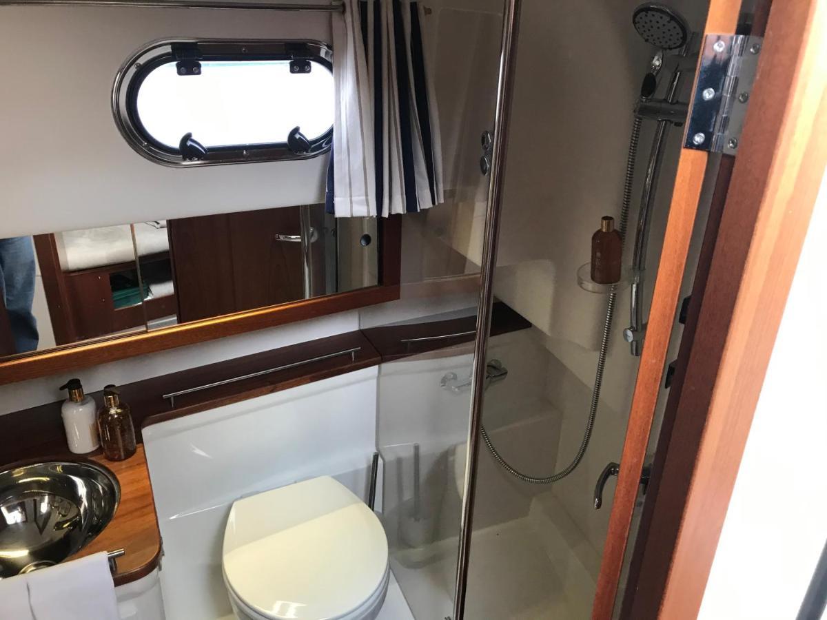 Adelphi B A Delightful 6 Berth Boat Hotel Lymington Kültér fotó