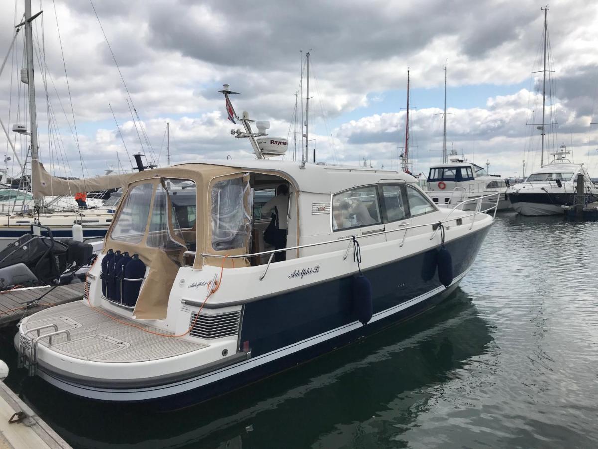 Adelphi B A Delightful 6 Berth Boat Hotel Lymington Kültér fotó